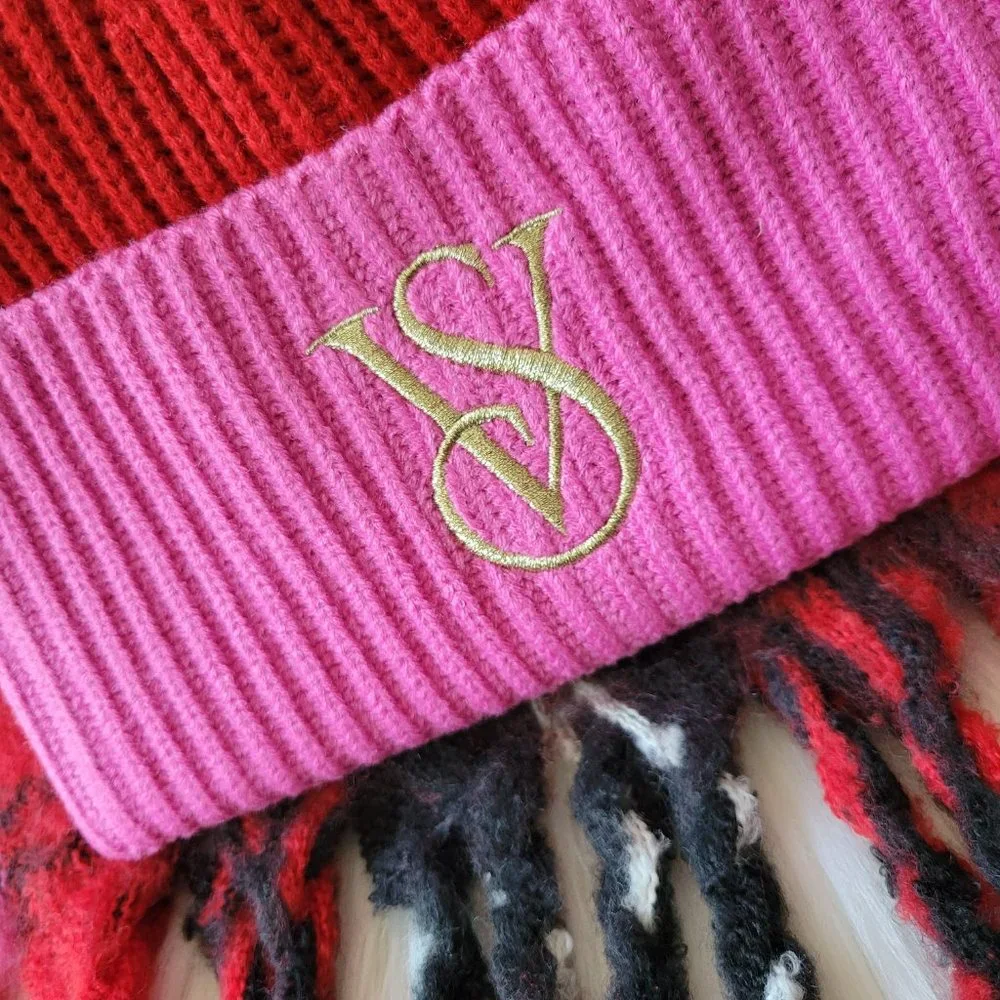 Victoria's Secret Hat and Scarf Set